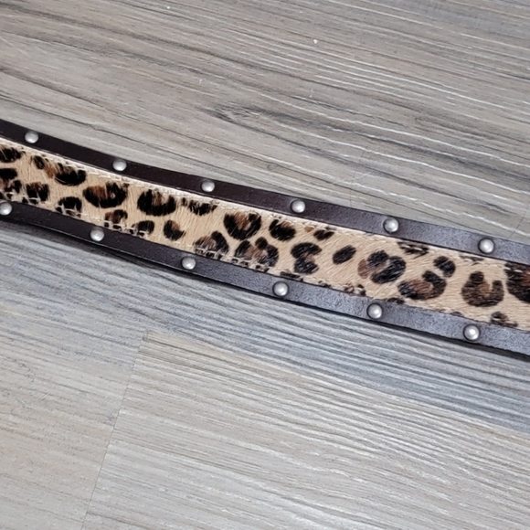 Womens size Large Genuine Leather Belt Chita Print and Brown Silver Buckle 36" - Picture 3 of 5